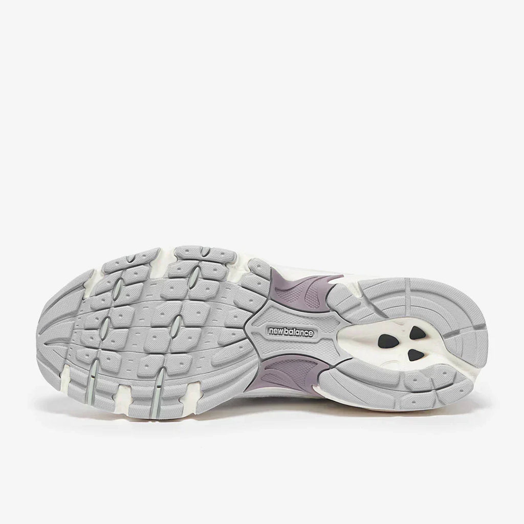 New Balance Womens 530