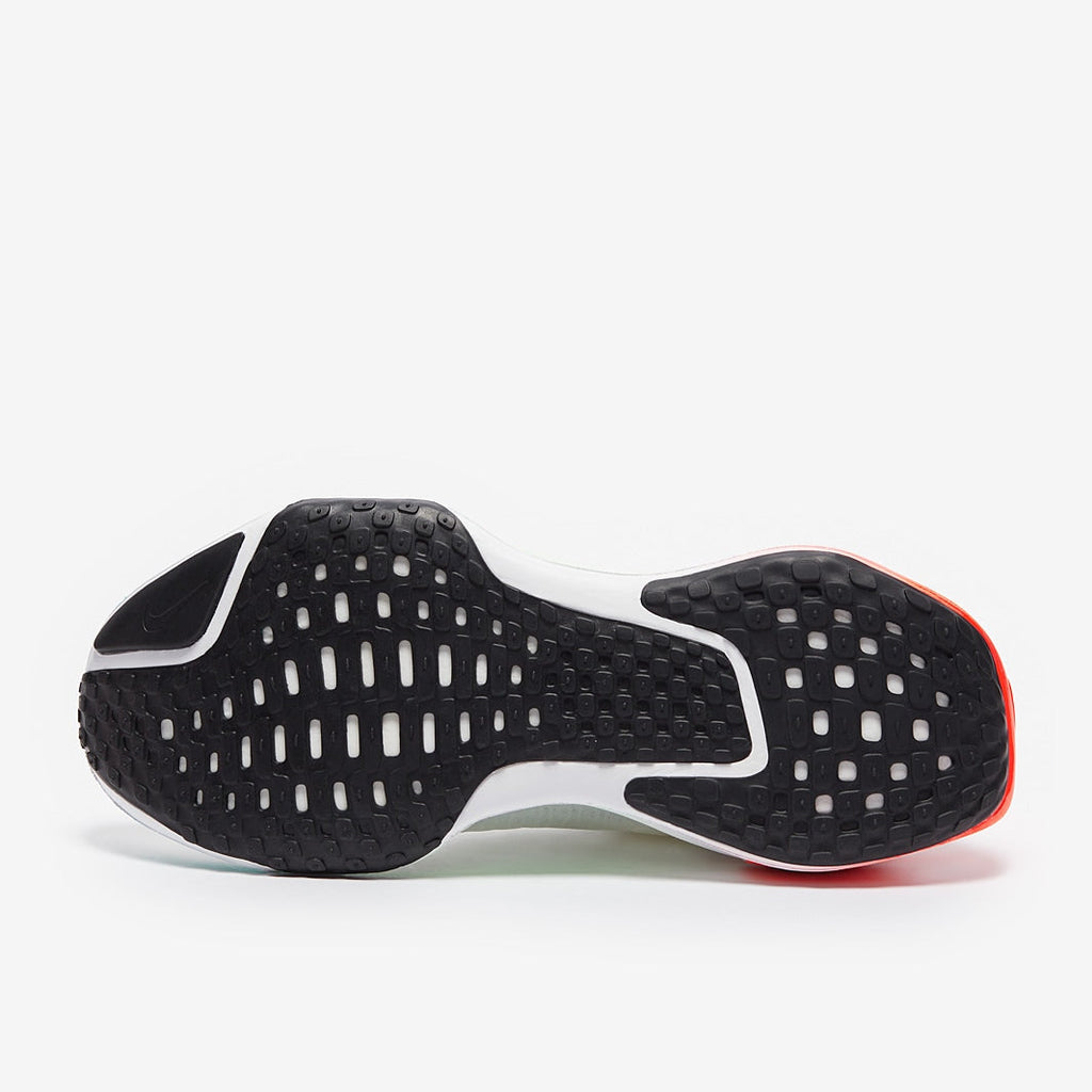 Nike ZoomX Invincible Run Flyknit 3