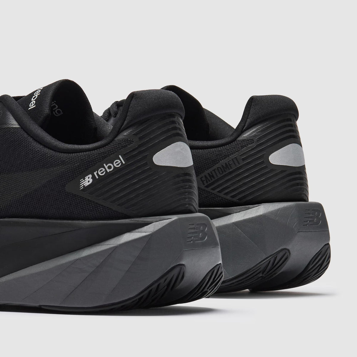 New Balance Fuelcell Rebel V5